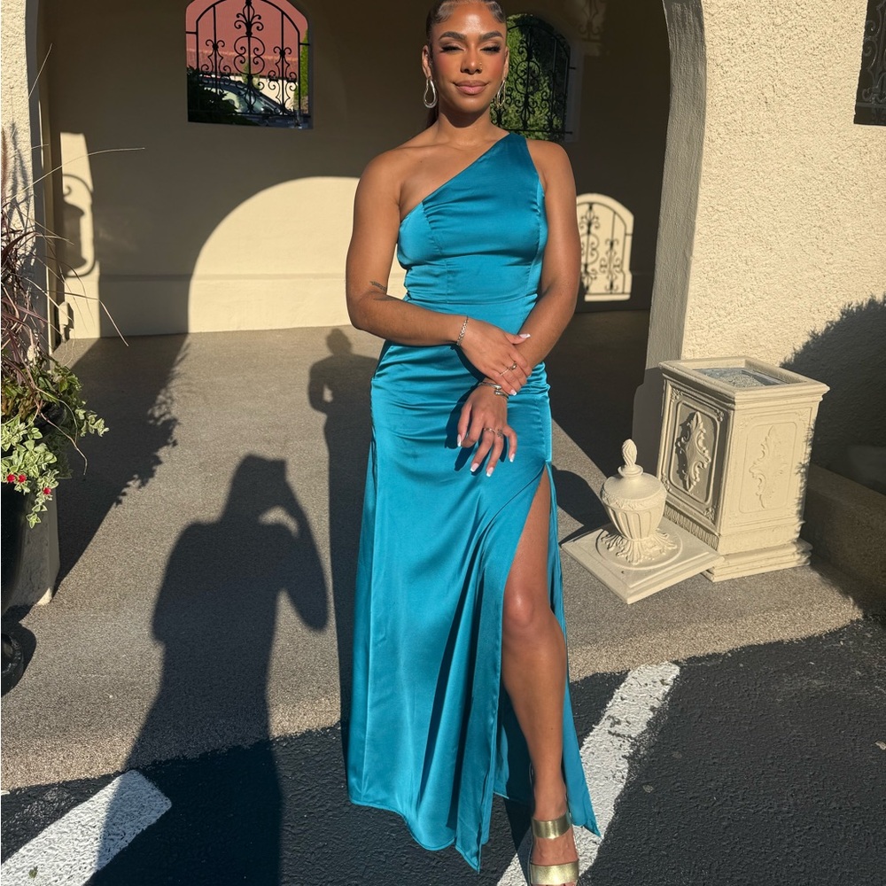 Elegant Teal One-Shoulder Dress